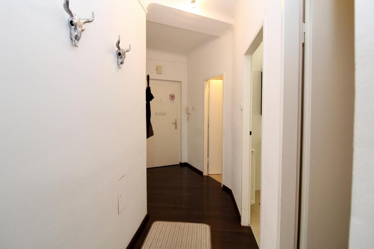 וינה Balcony Apartment - Next To Opera מראה חיצוני תמונה