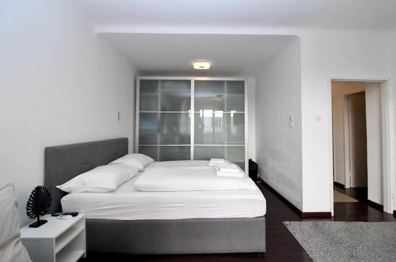 וינה Balcony Apartment - Next To Opera מראה חיצוני תמונה